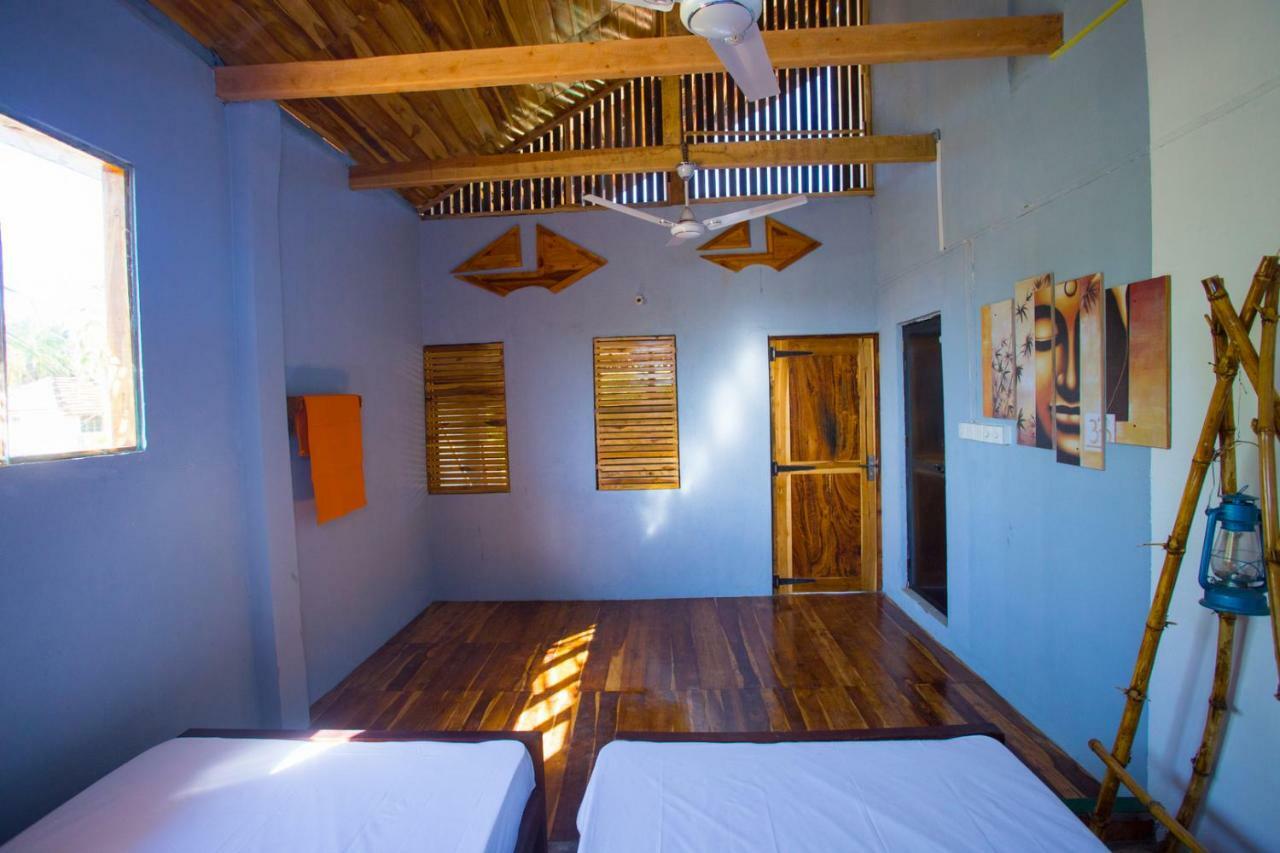 Neem Garden Guest House Batticaloa ภายนอก รูปภาพ