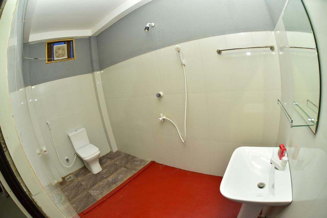 Neem Garden Guest House Batticaloa ภายนอก รูปภาพ