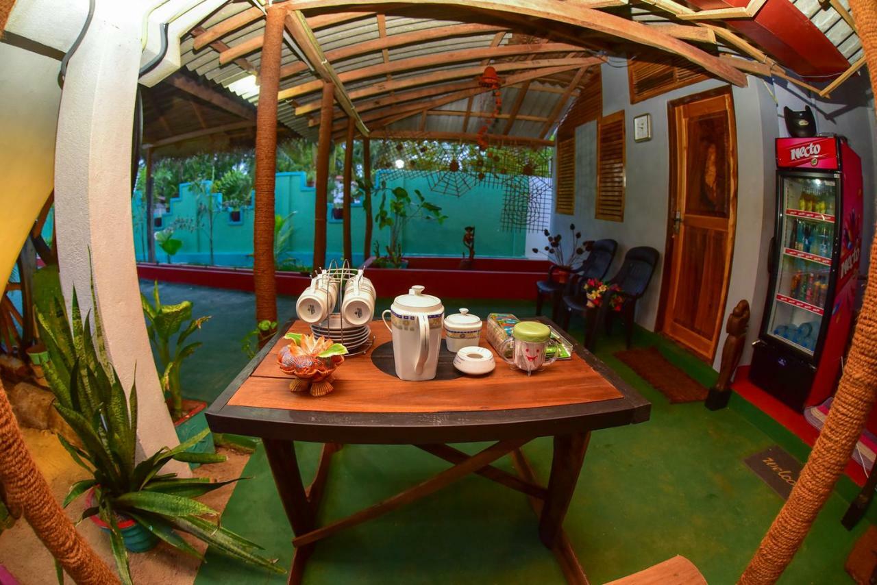 Neem Garden Guest House Batticaloa ภายนอก รูปภาพ