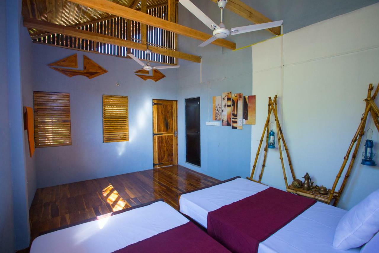 Neem Garden Guest House Batticaloa ภายนอก รูปภาพ
