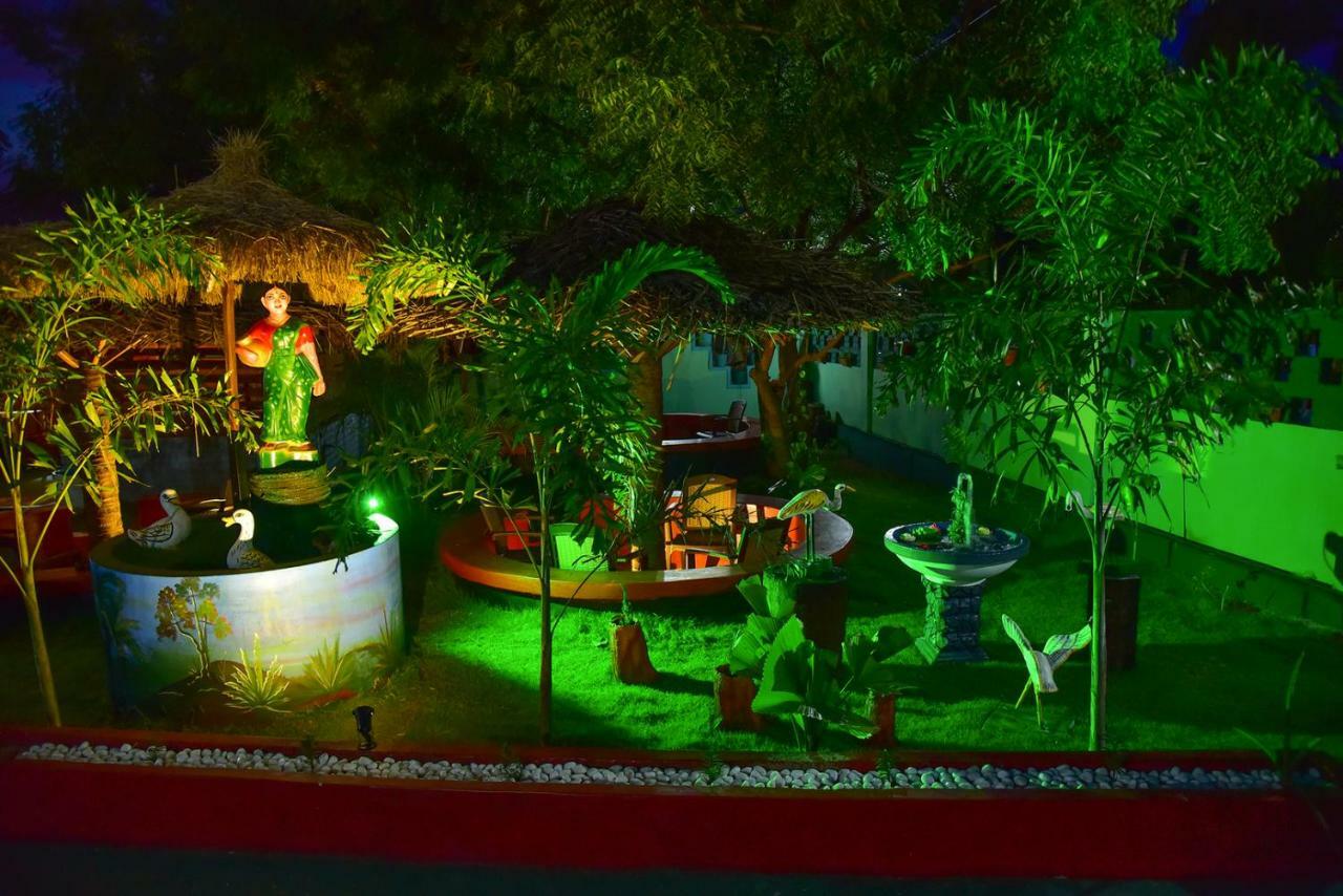 Neem Garden Guest House Batticaloa ภายนอก รูปภาพ