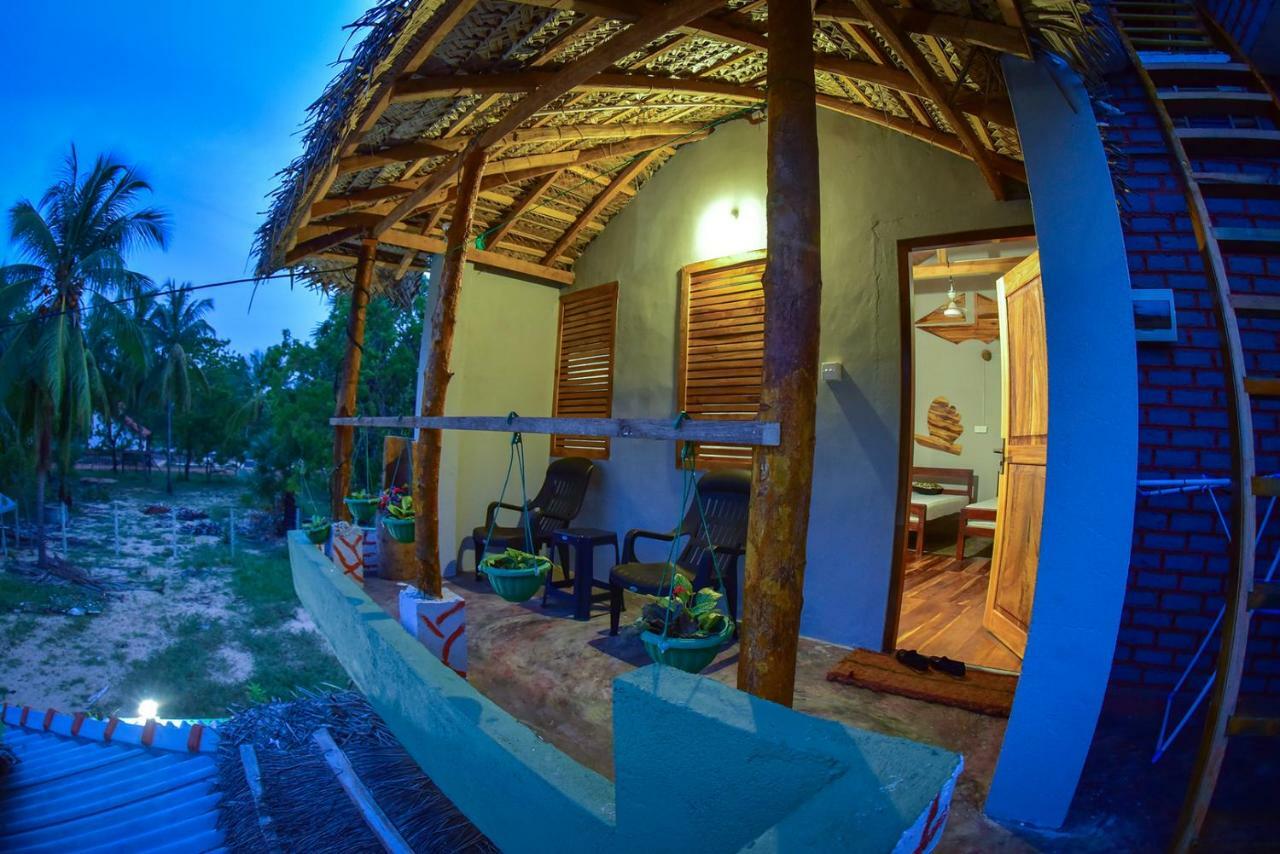 Neem Garden Guest House Batticaloa ภายนอก รูปภาพ