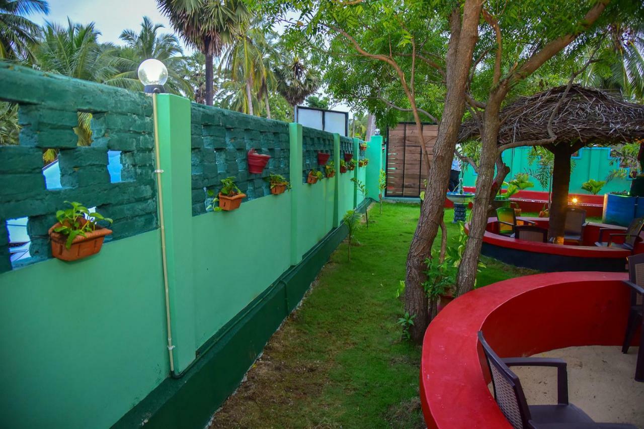 Neem Garden Guest House Batticaloa ภายนอก รูปภาพ